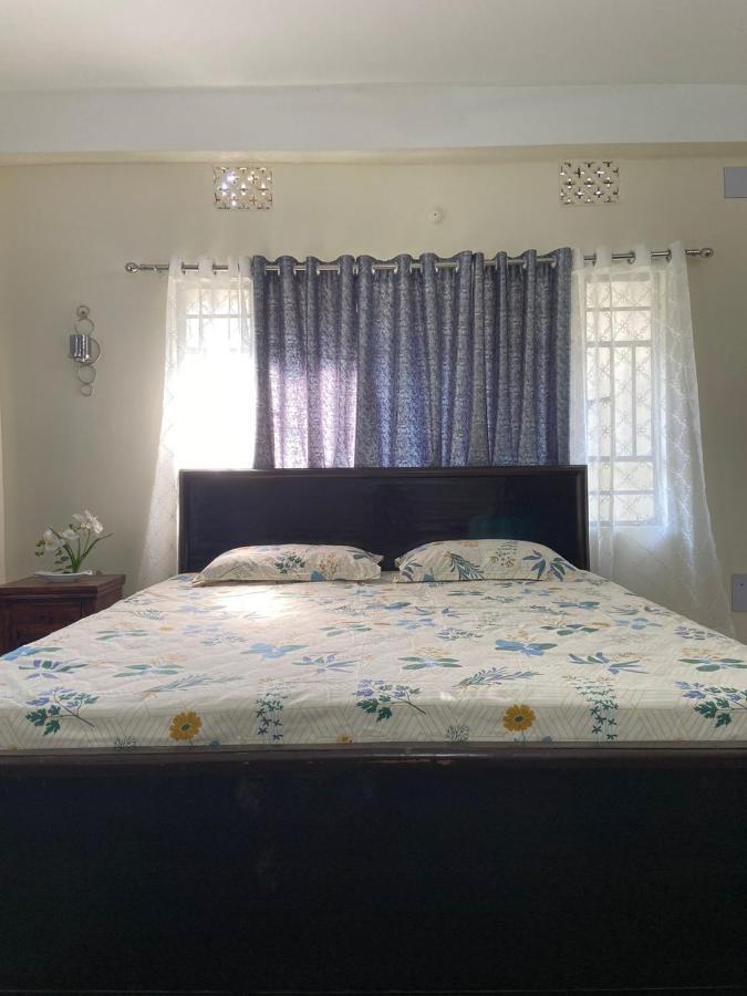 Maria'S Homestay Силигури Екстериор снимка